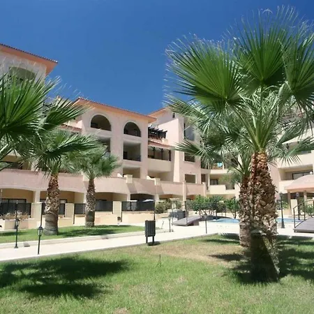 Σπίτι διακοπών Queens Garden 2bedroom Vintage Townhouse Πάφος