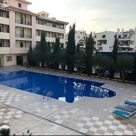 Queens Garden 2bedroom Vintage Townhouse Casa vacanze Paphos