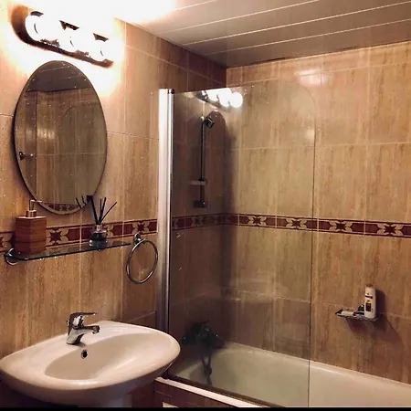 Queens Garden 2bedroom Vintage Townhouse